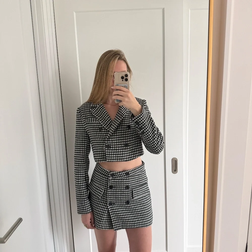Black White Houndstooth Cropped Blazer & Skirt Set Size S Thick Material - Picture 3 of 16